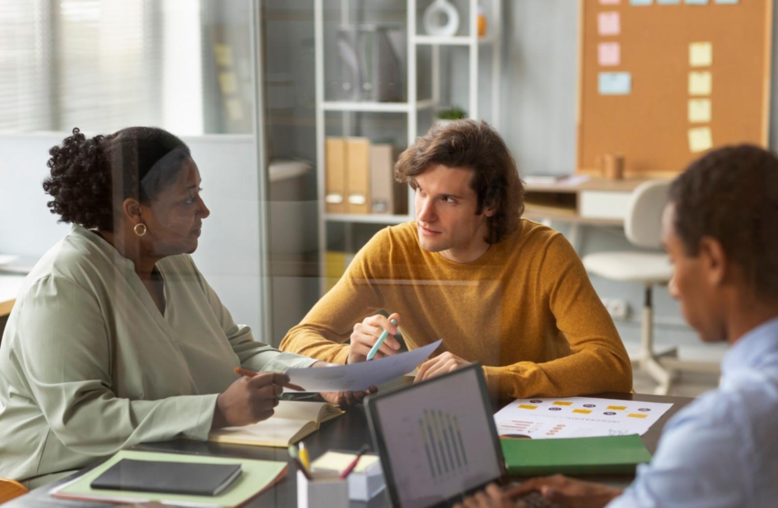 Session de formation sur la gestion budgétaire avec des participants actifs